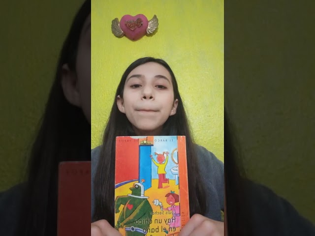 hay un chico en el baño de las chicas resumen