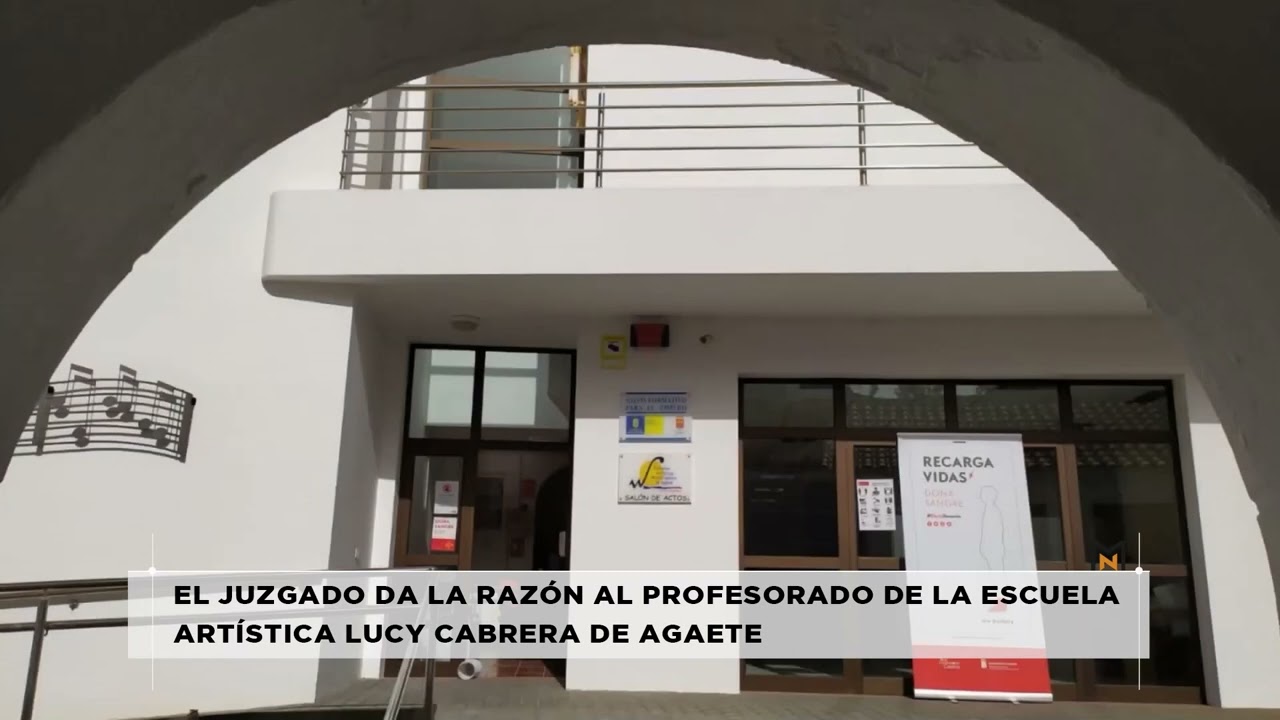la justicia da la razon a una profesora
