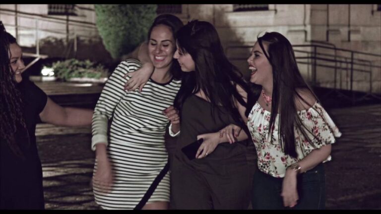 me ha dicho la luna que no quiere verme